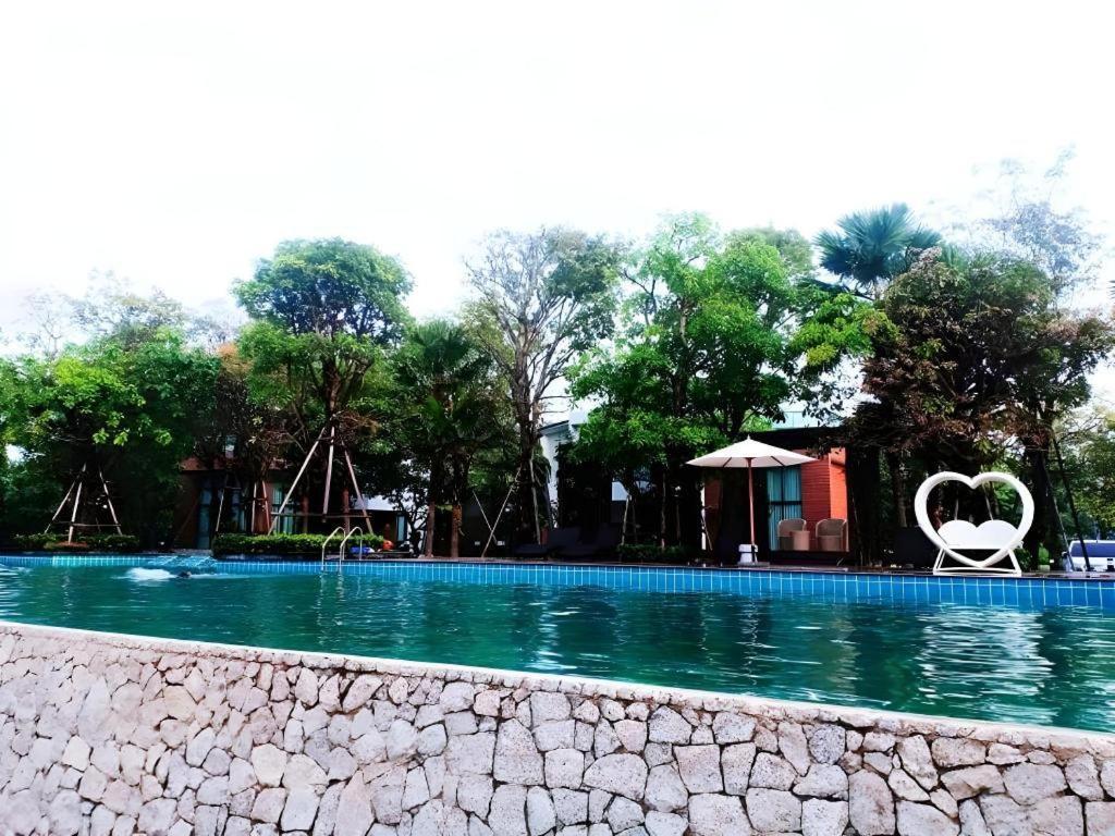 Chatnipa Beach Resort By Morseng Ban Hat Lek Экстерьер фото